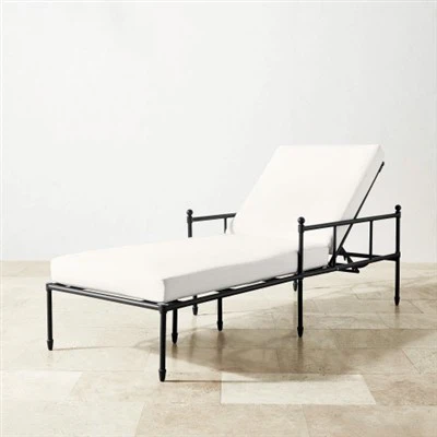 Daybed di luar ruangan logam